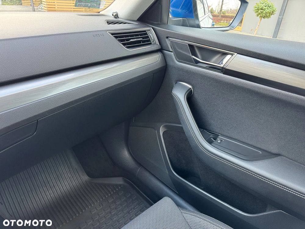 Skoda Superb 2.0 TDI SCR Style DSG - 19