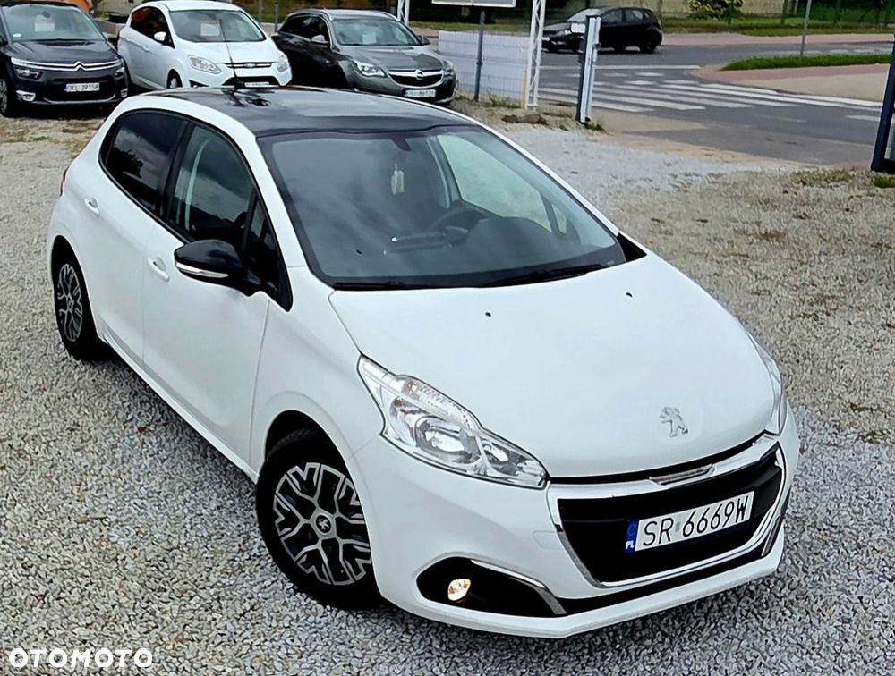 Peugeot 208 1.6 BlueHDi Allure S&S - 29