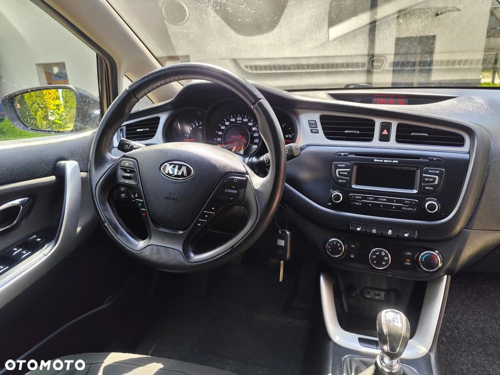Kia Ceed - 17