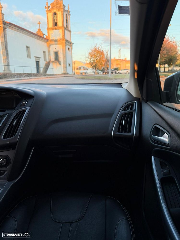 Ford Focus SW 1.6 TDCi ECOnetic 99g S&S Titanium - 12