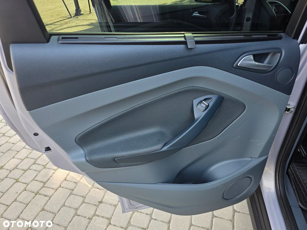 Ford C-MAX 1.6 Ti-VCT Titanium - 23