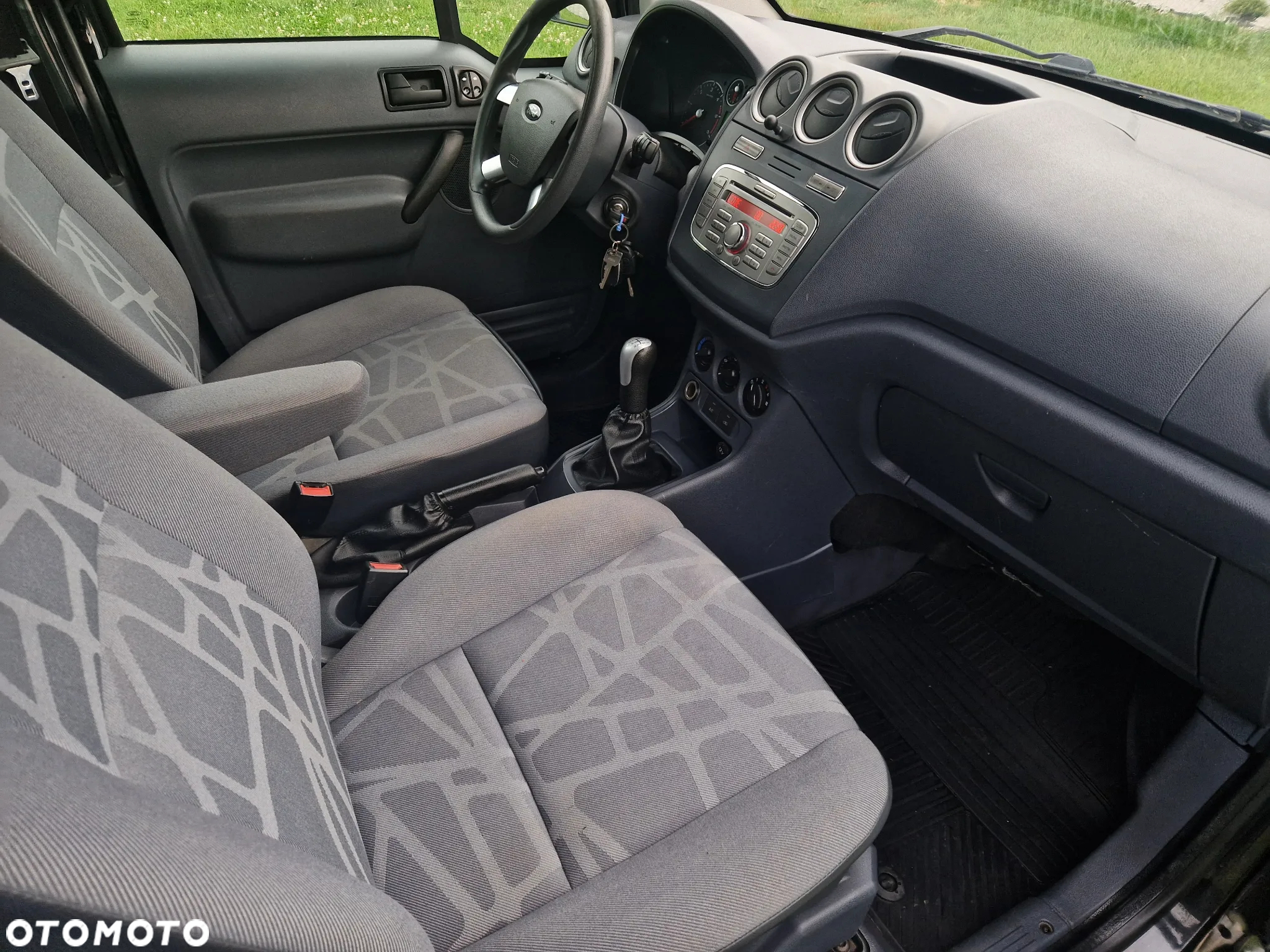 Ford Transit connect - 9