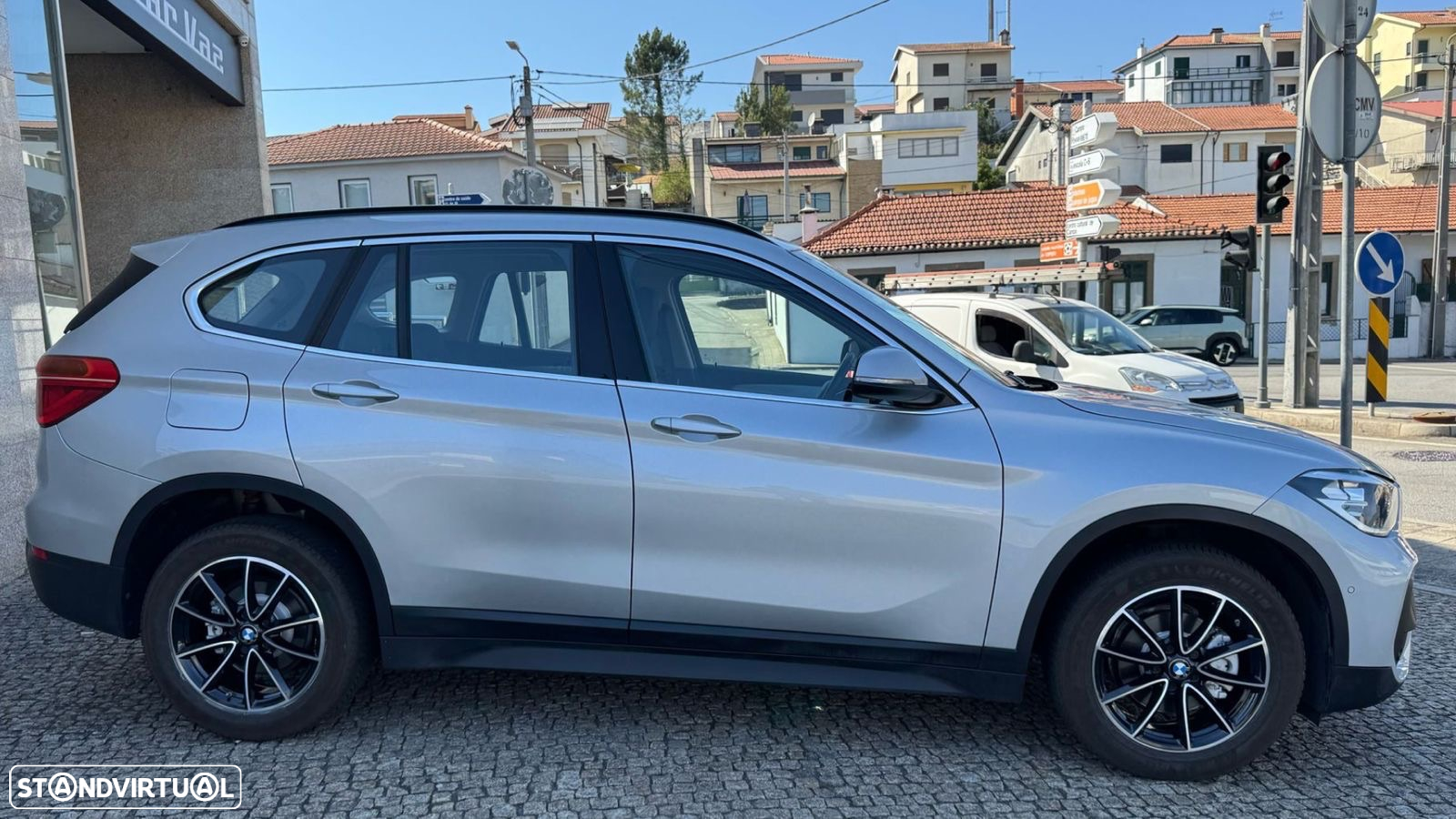 BMW X1 16 d sDrive - 4