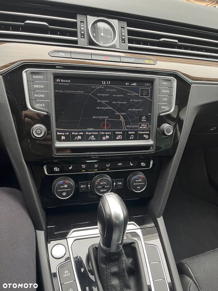Volkswagen Passat 1.8 TSI BMT Highline DSG - 18