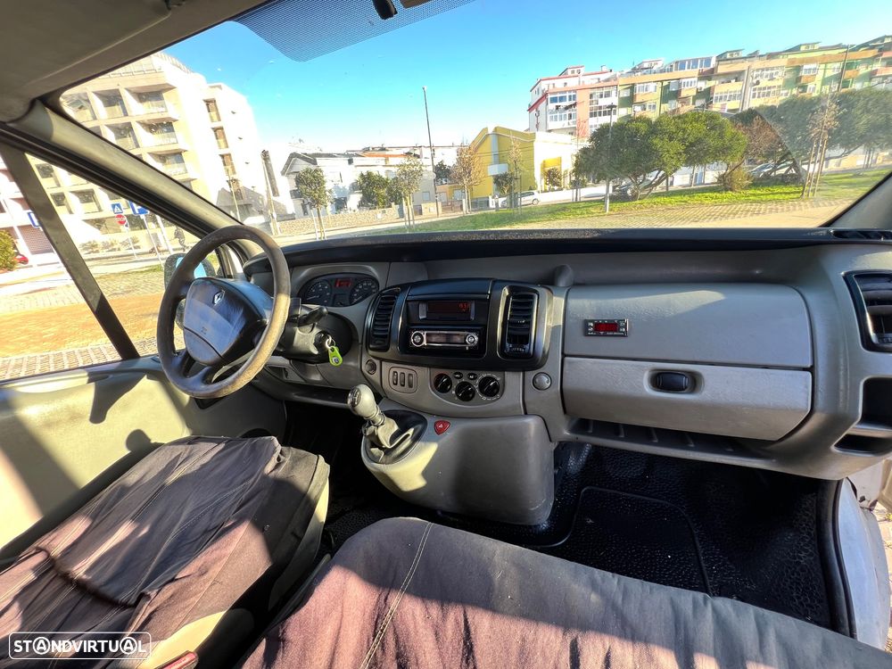 Renault Trafic - 11