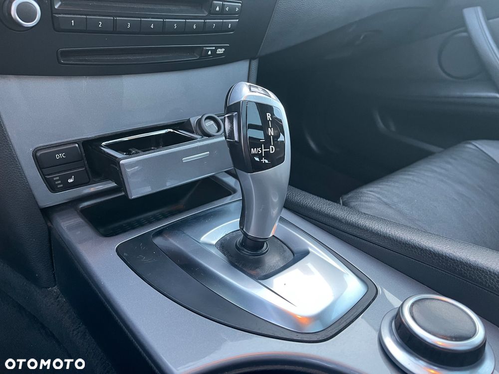 BMW Seria 5 525d - 13