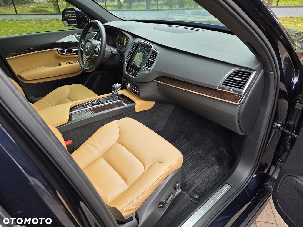 Volvo XC 90 T6 AWD Momentum 7os - 14