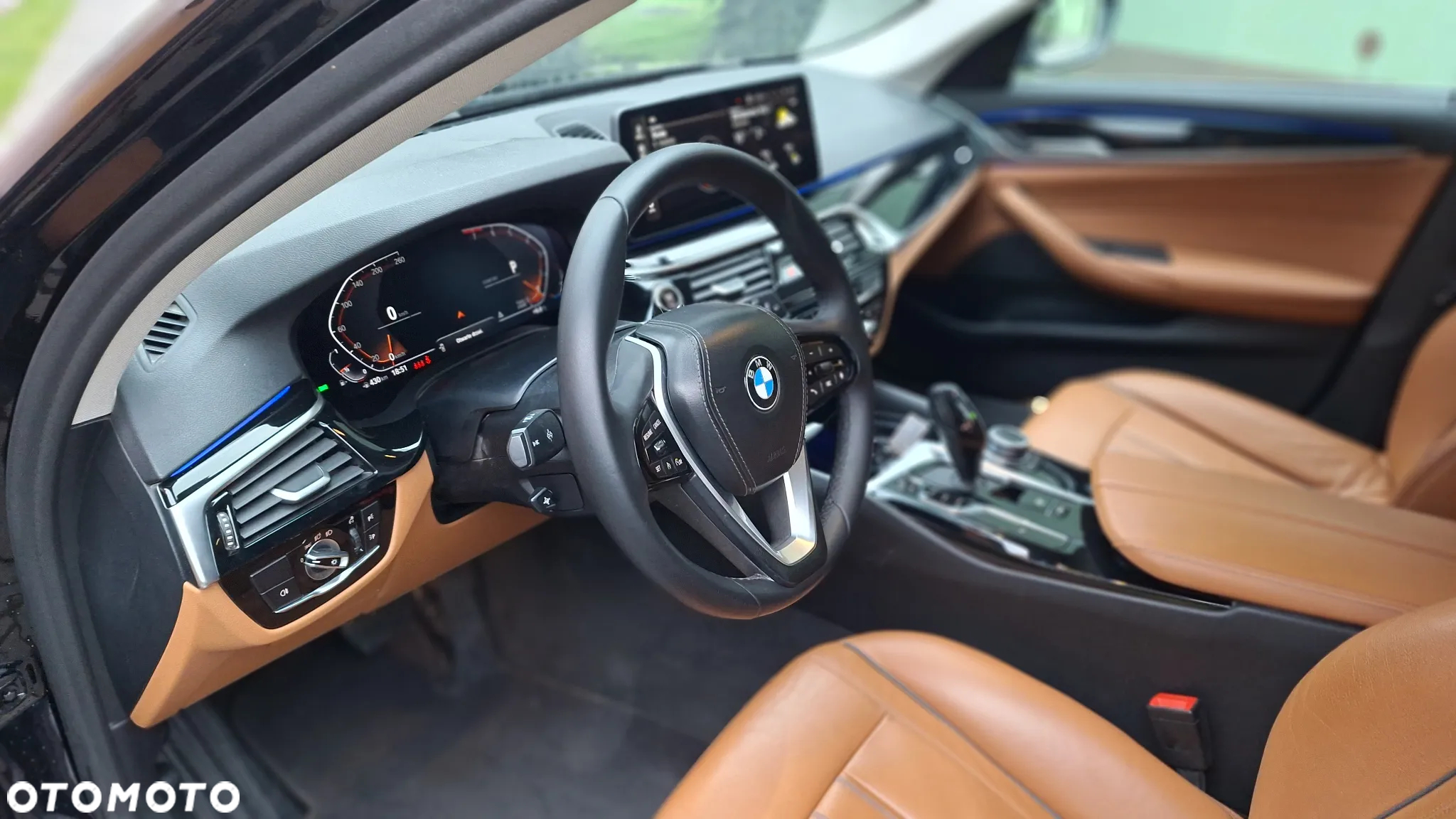 BMW Seria 5 520i Touring Luxury Line - 18