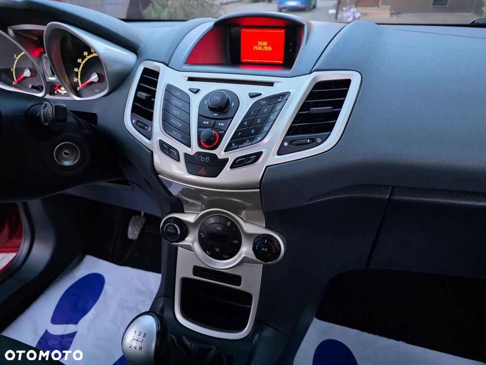 Ford Fiesta 1.25 Titanium - 39