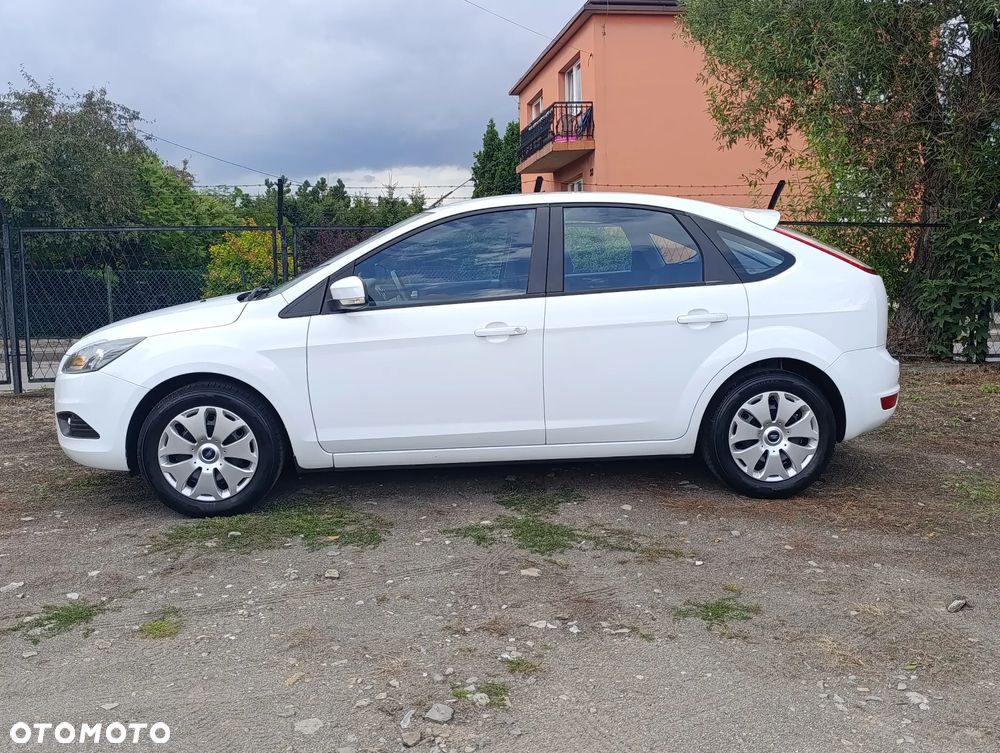 Ford Focus 1.6 Trend - 10