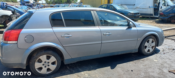 Opel Signum 2.2 DTI 03r Z163 drzwi prawe przednie tylne kompletne