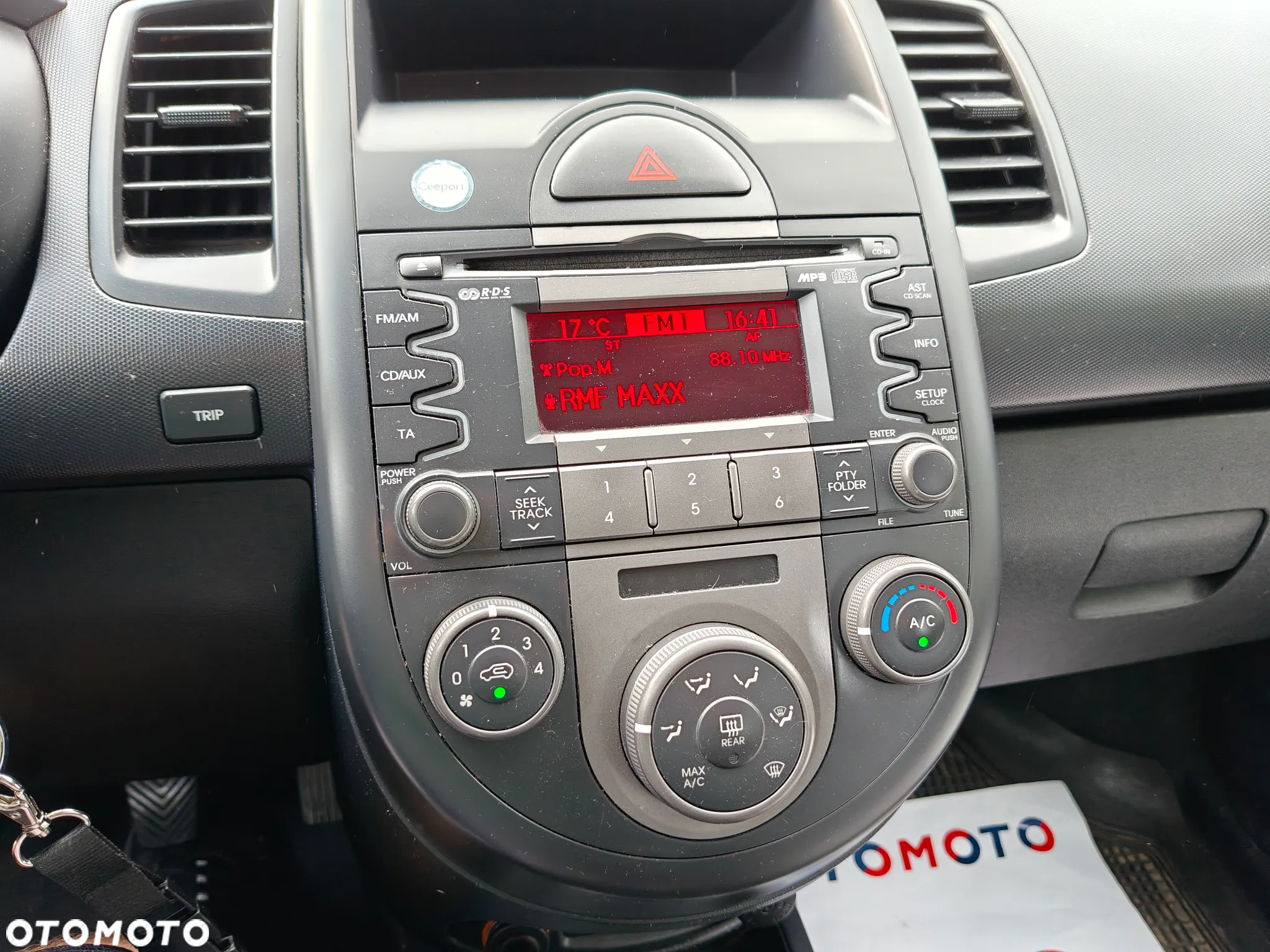 Kia Soul 1.6 L - 23