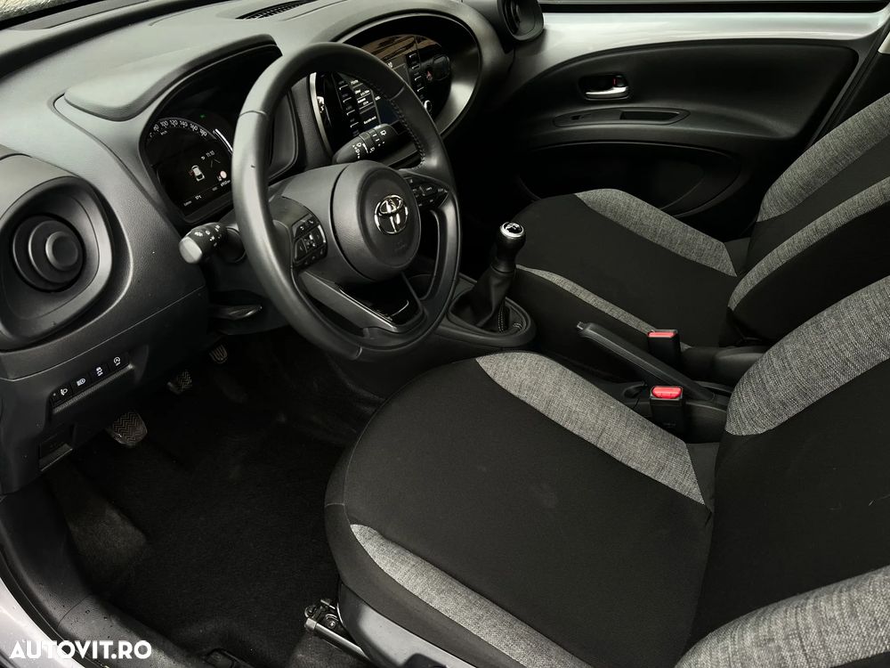Toyota Aygo X 1.0l MT Active - 9