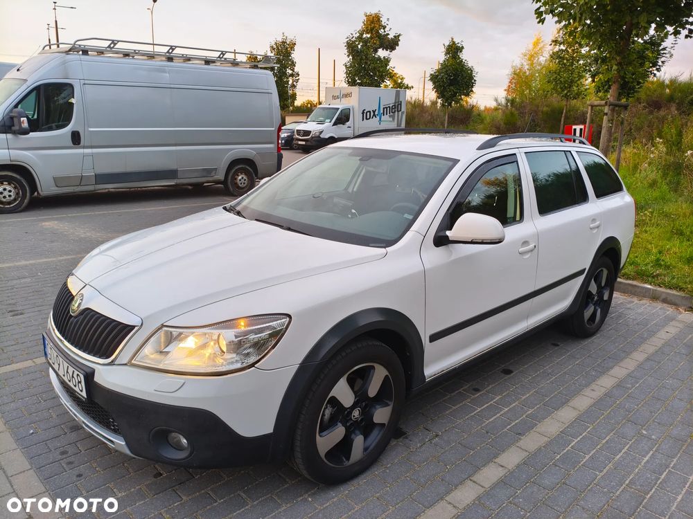 Skoda Octavia Scout 2.0 TDI DPF DSG - 6