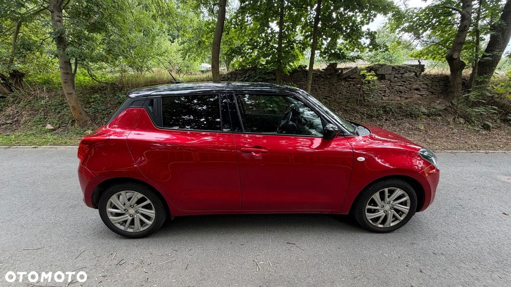 Suzuki Swift 1.2 Dualjet SHVS Premium Plus CVT - 21