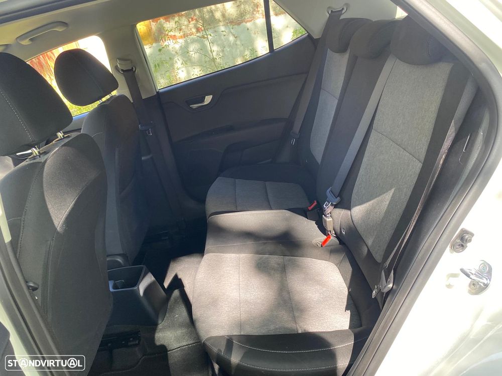 Kia Stonic 1.2 MPi Vibe - 11