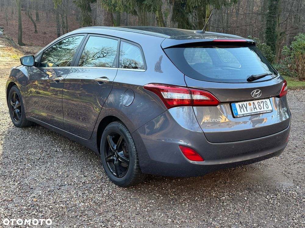 Hyundai i30 1.6 CRDI DCT Premium - 8