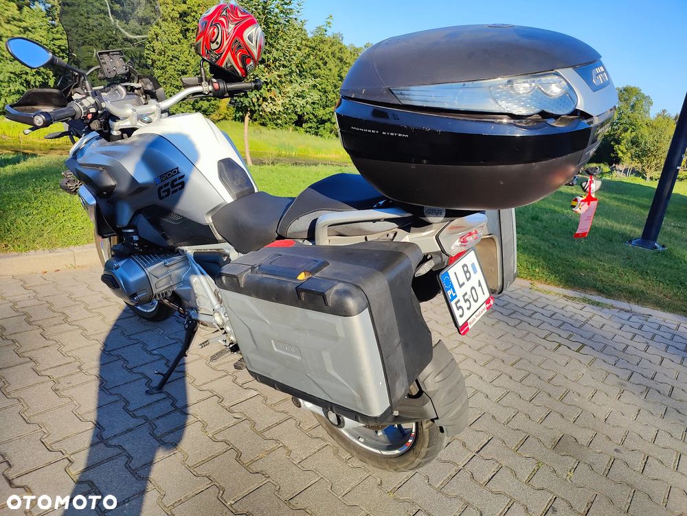 BMW R - 8