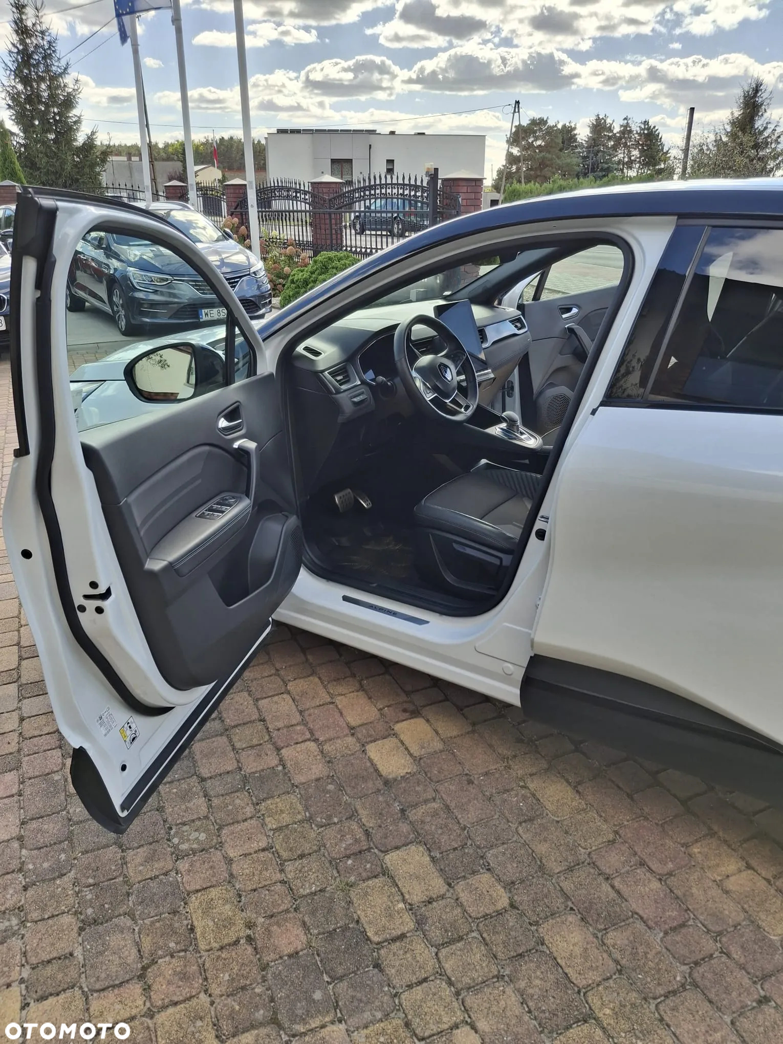 Renault Captur 1.6 E-TECH Full Hybrid 160 Esprit Alpine - 19