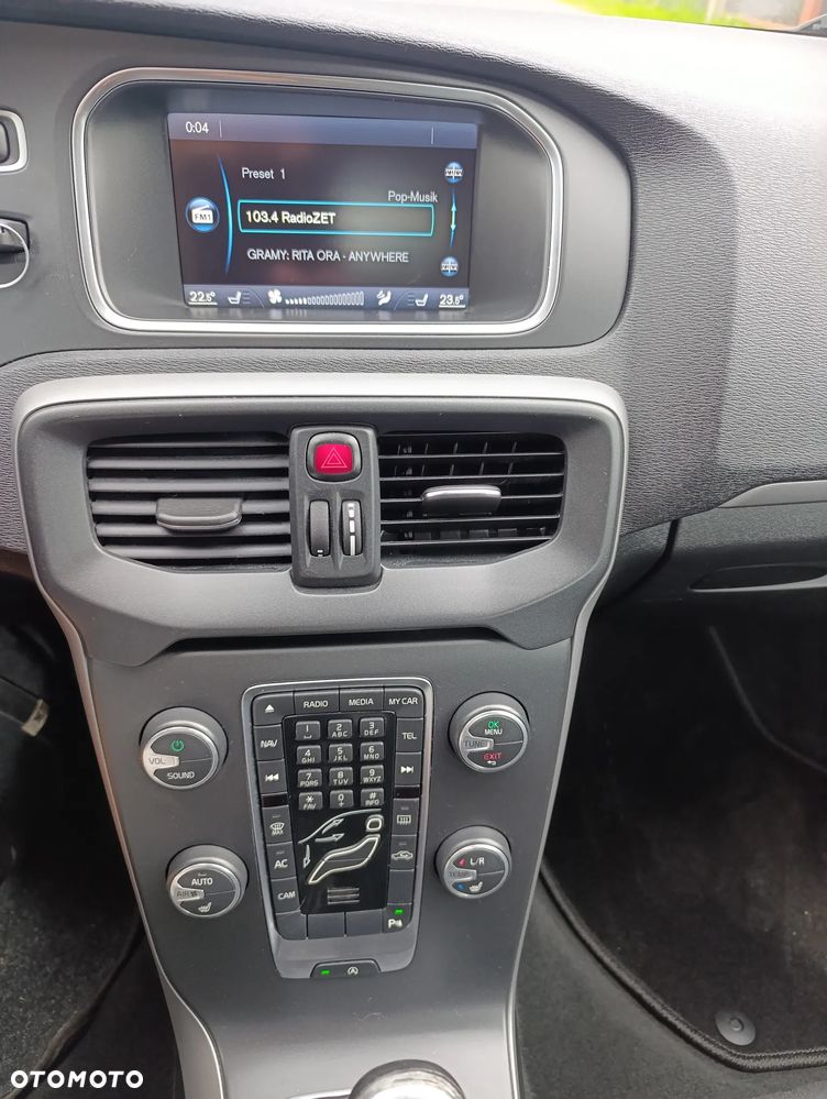 Volvo V40 D3 You - 10