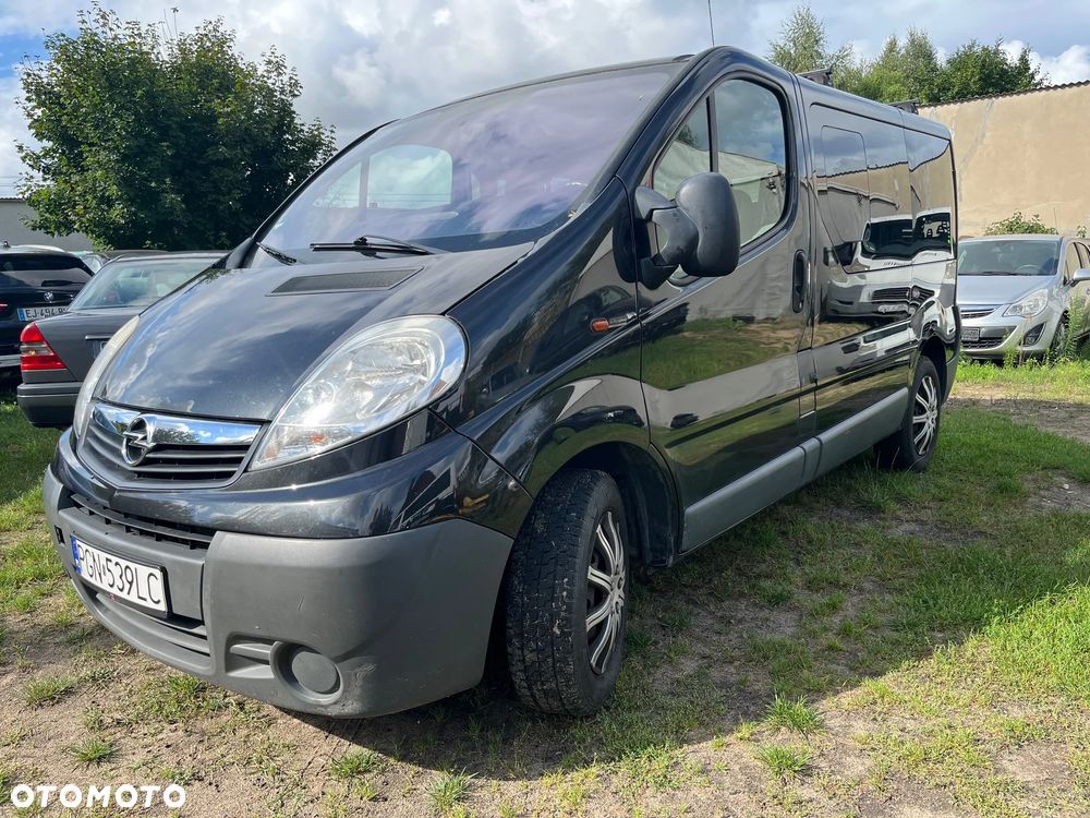 Opel Vivaro - 1