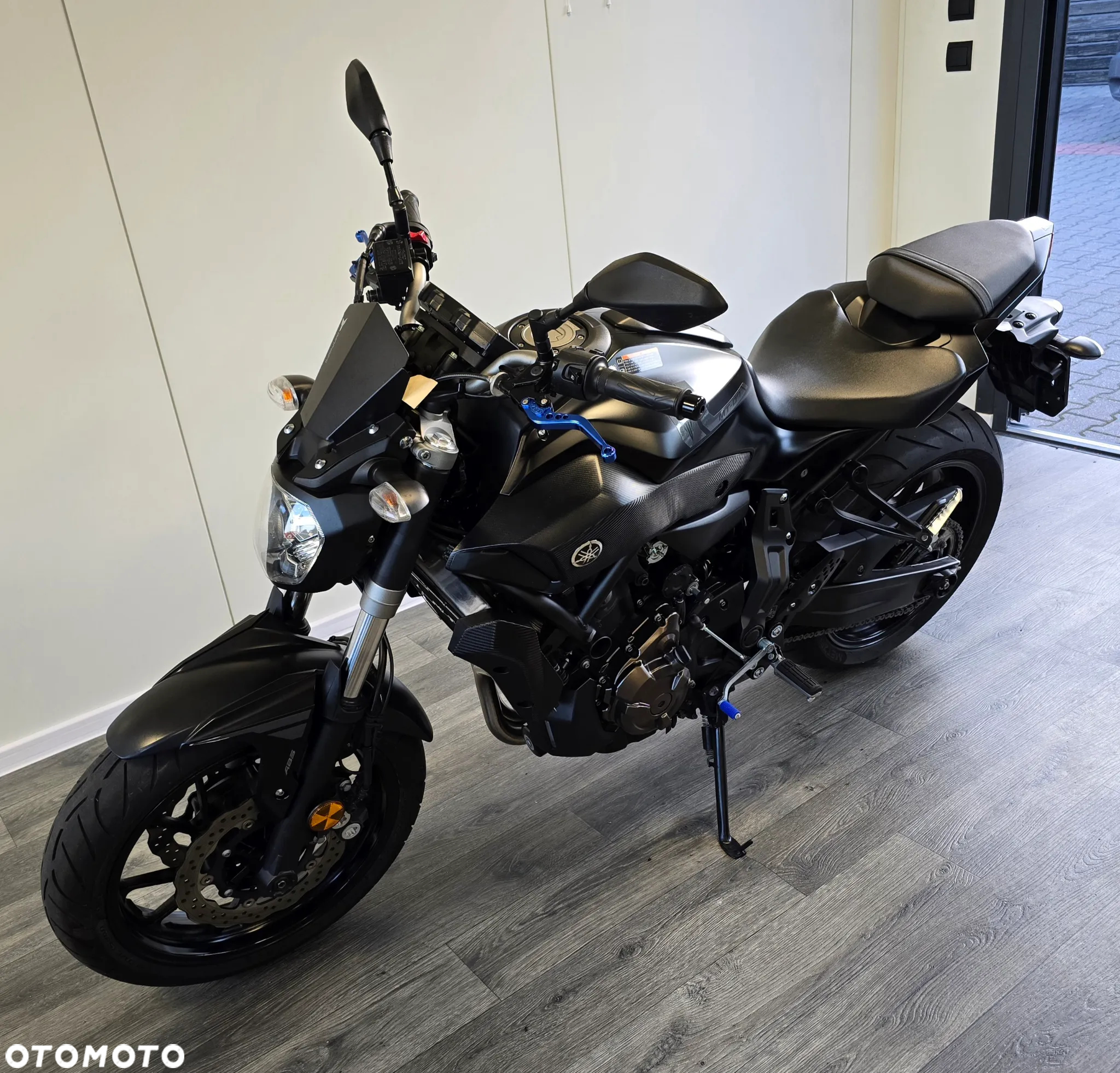 Yamaha MT - 6