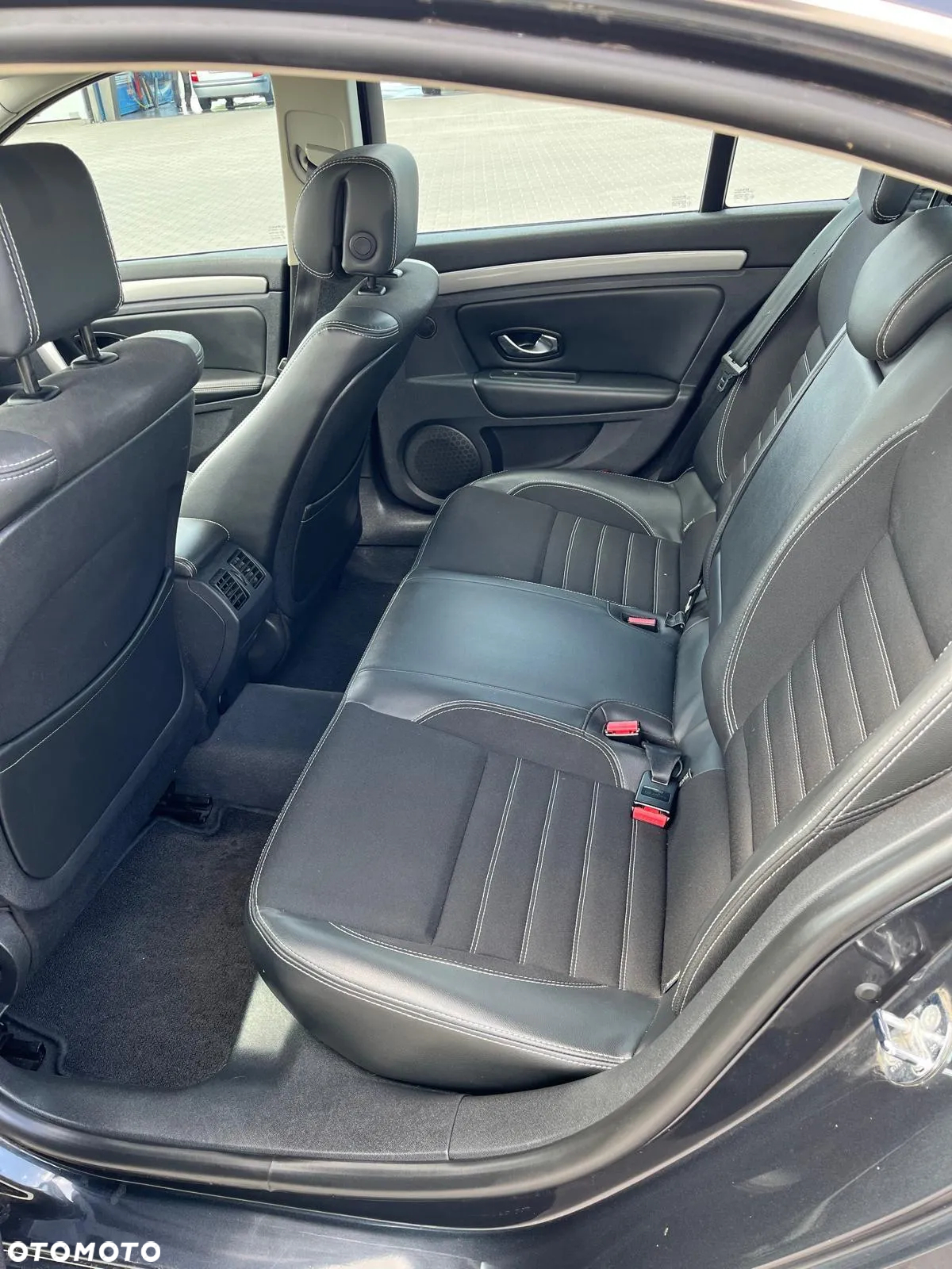 Renault Laguna 2.0 dCi Limited - 12
