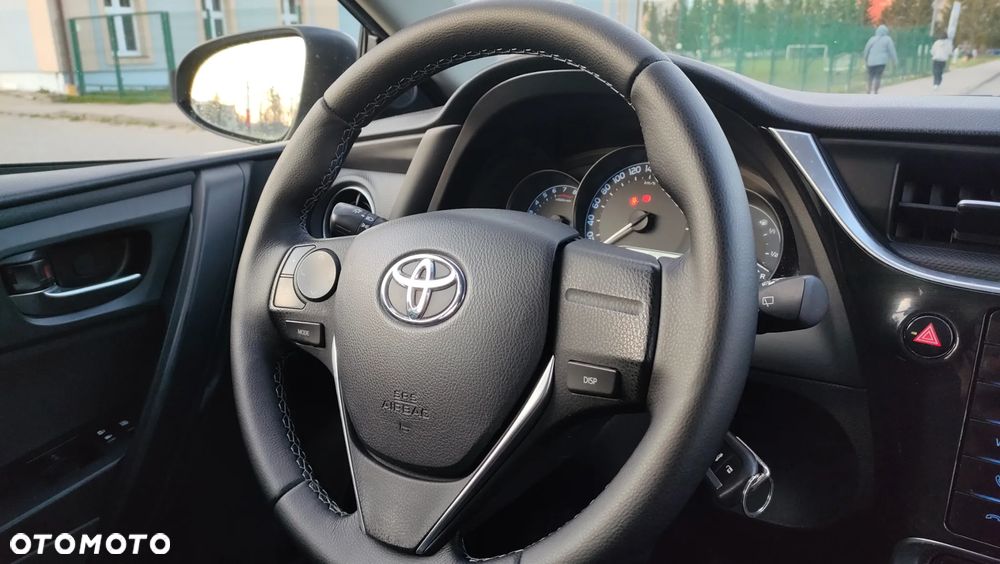 Toyota Auris 1.33 Dual-VVT-i Comfort - 10