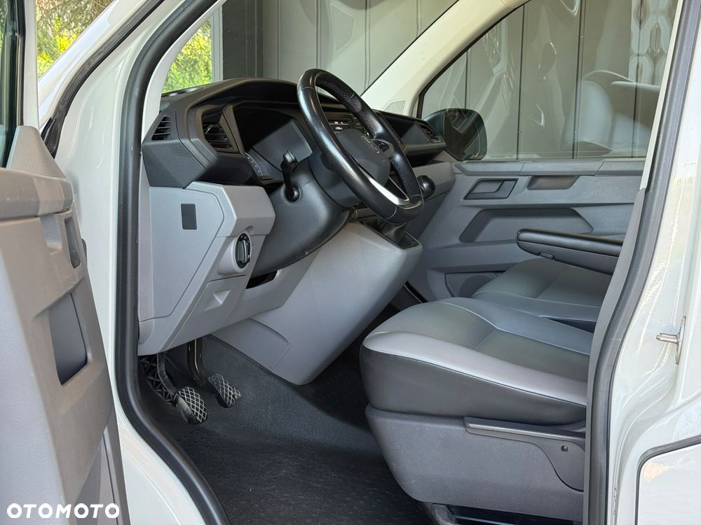 Volkswagen Transporter - 10