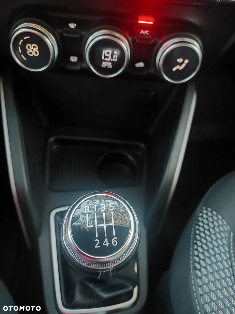 Dacia Duster 1.0 TCe SL Celebration - 23