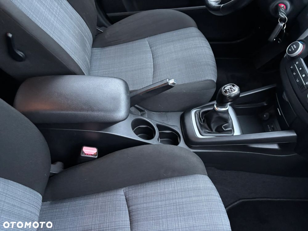 Kia Ceed 1.6 CRDi 90 Spirit - 19