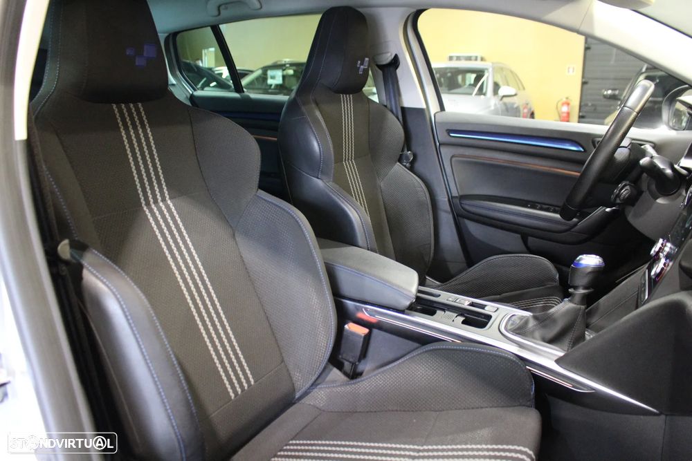 Renault Mégane Sport Tourer 1.5 Blue dCi GT Line - 20