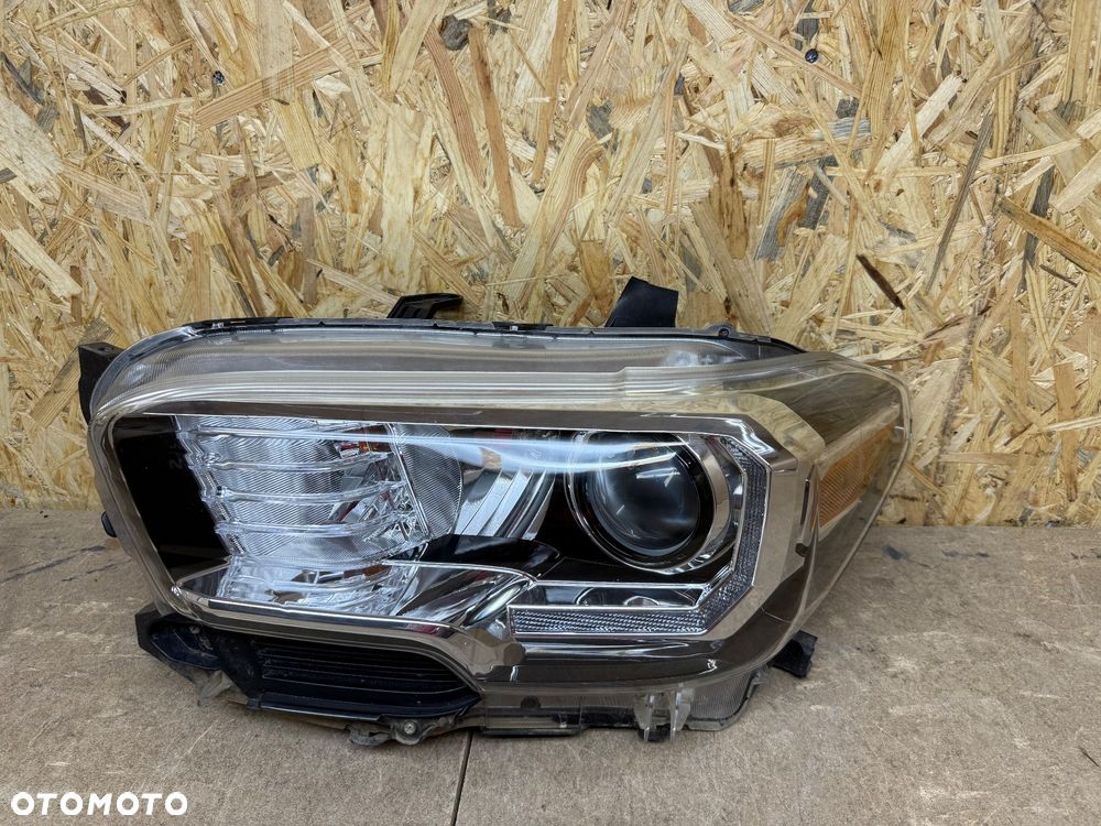 LAMPA LEWA SOCZEWKA LED TOYTOA TACOMA - 15