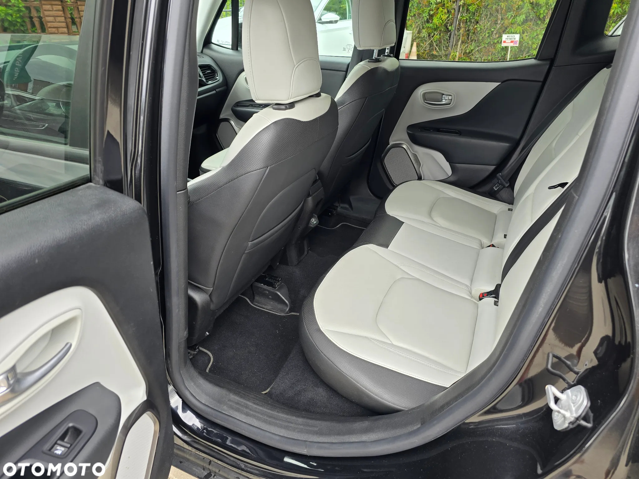 Jeep Renegade - 9