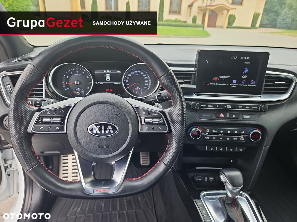 Kia ProCeed 1.6 T-GDI GT DCT - 13