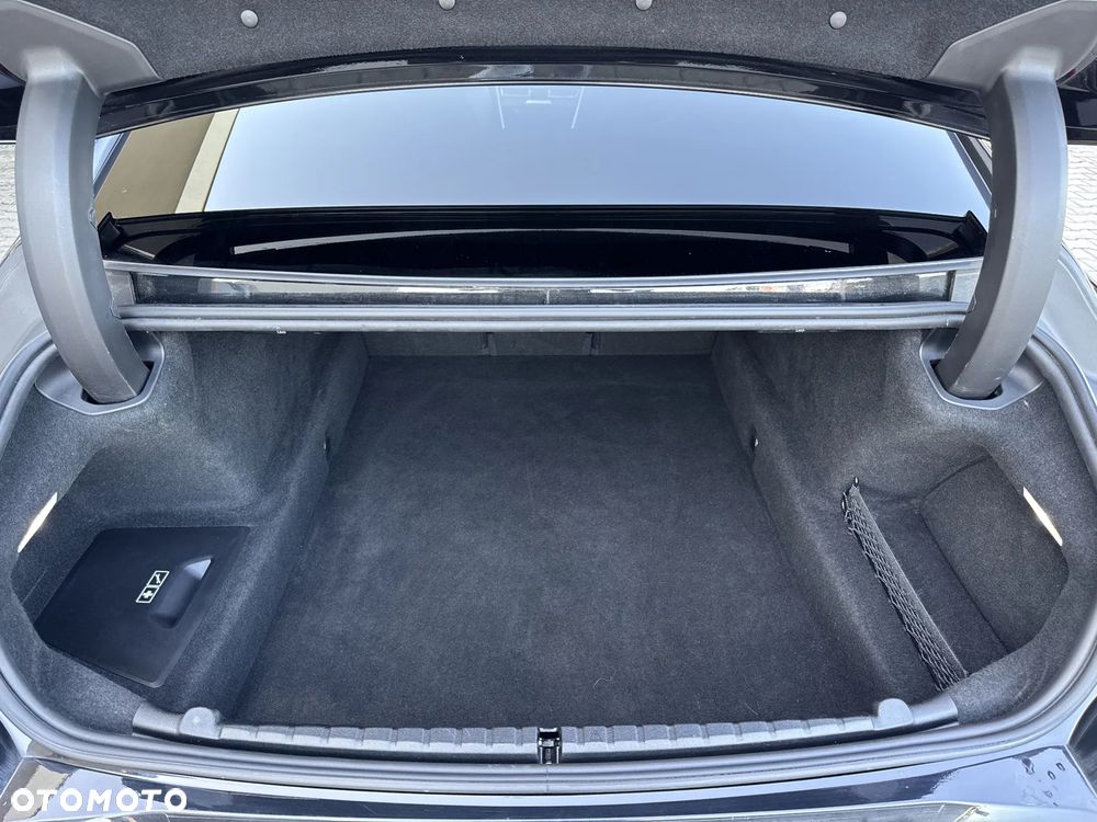 BMW Seria 8 - 20