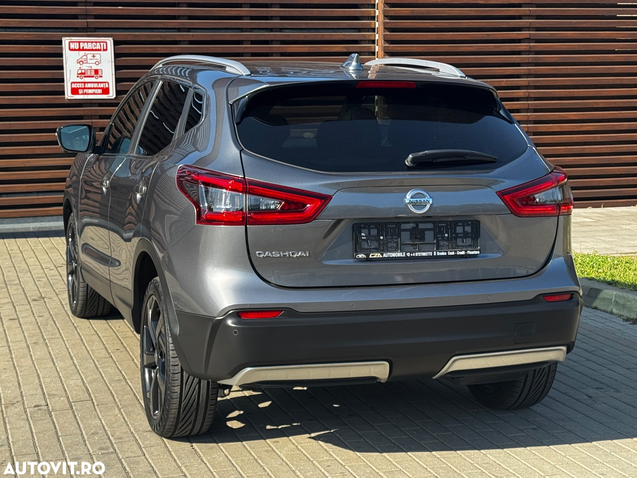 Nissan Qashqai 1.7 dCi TEKNA+ - 9