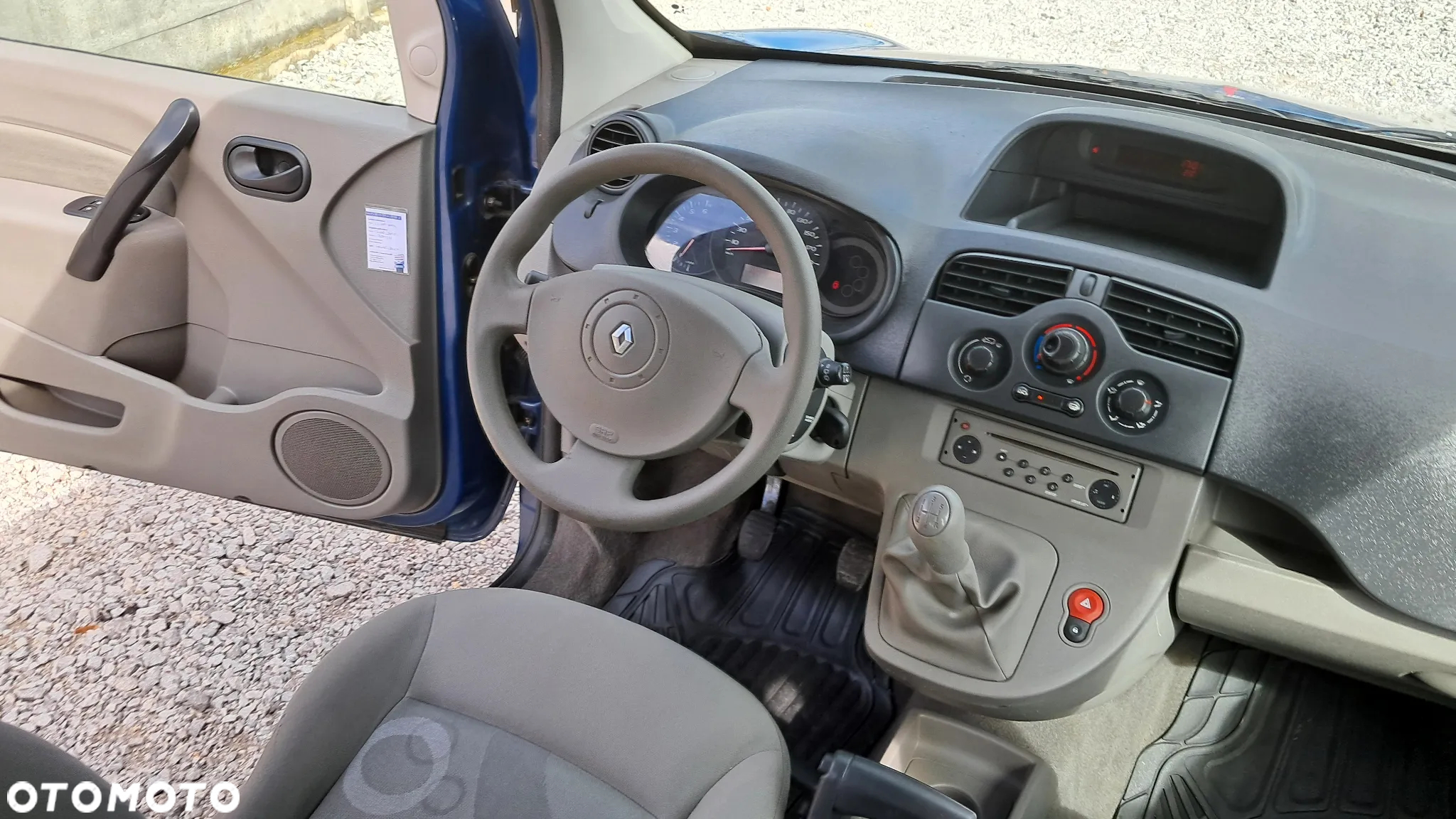 Renault Kangoo 1.6 8V Happy Family - 25