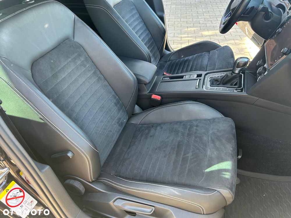 Volkswagen Passat - 27