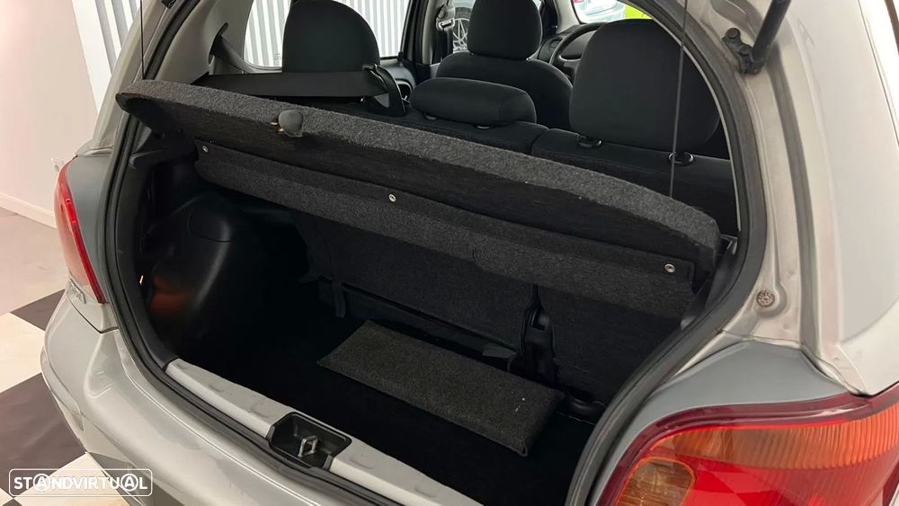 Toyota Yaris 1.0 Sol AC - 10
