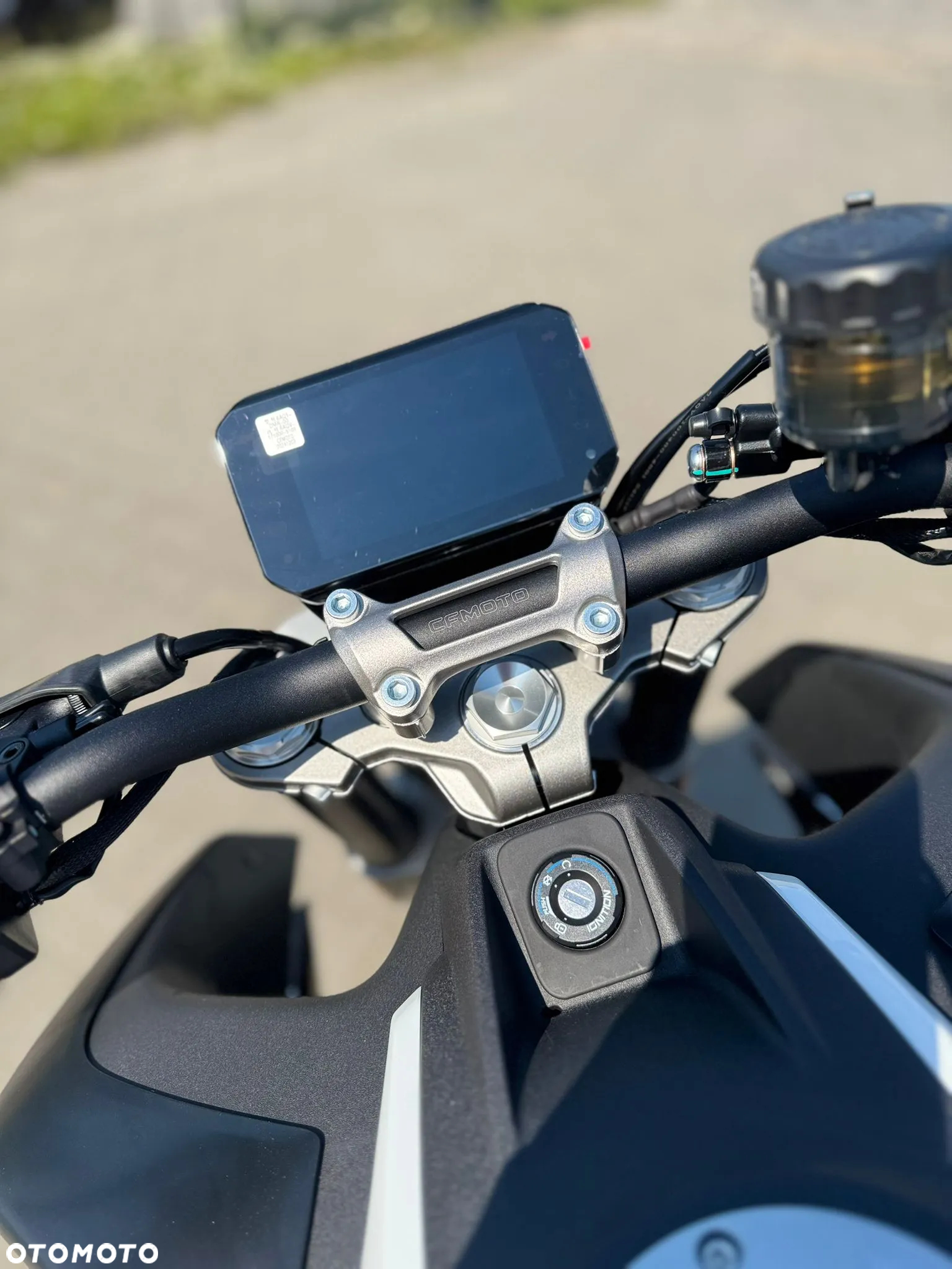 CFMoto 450NK - 11