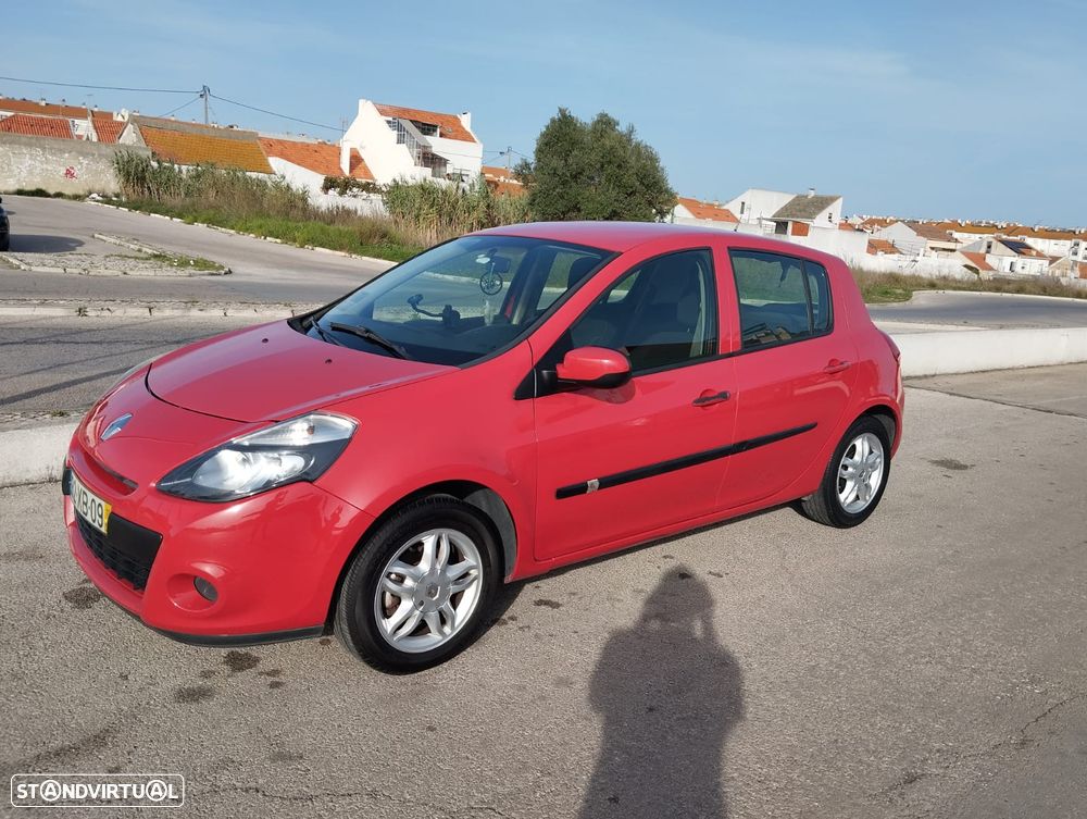 Renault Clio 1.5 dCi Auto-Escola - 2