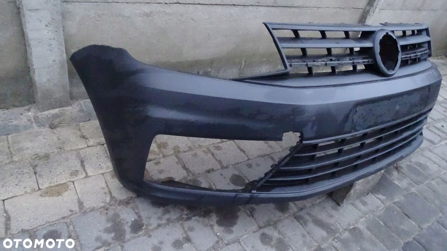 VW CADDY 2K5 15r - zderzak przedni - 3