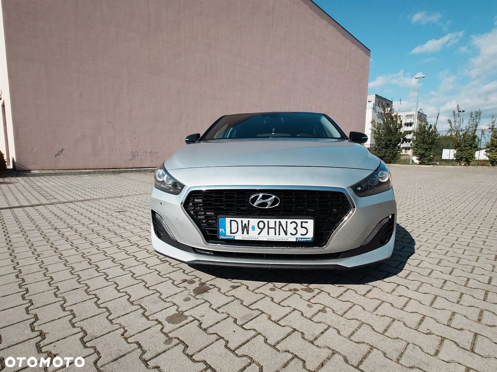 Hyundai i30 Fastback 1.6 CRDI Premium - 6