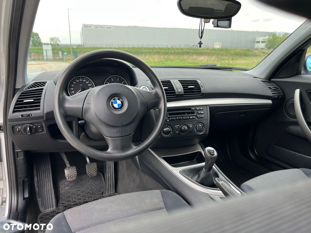 BMW Seria 1 - 12