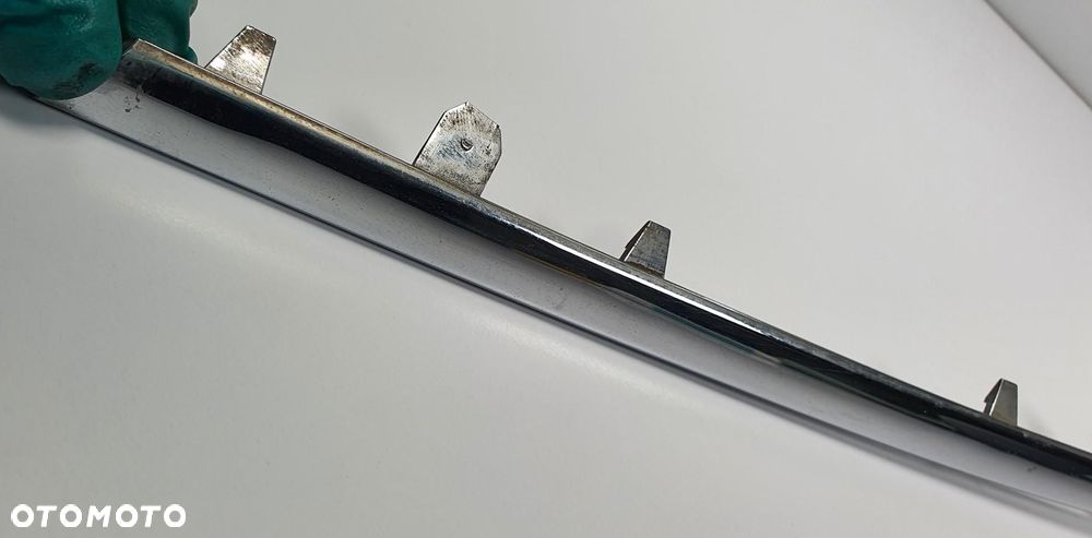 LISTWA ATRAPY GRILLA CHROM MERCEDES W245 - 3