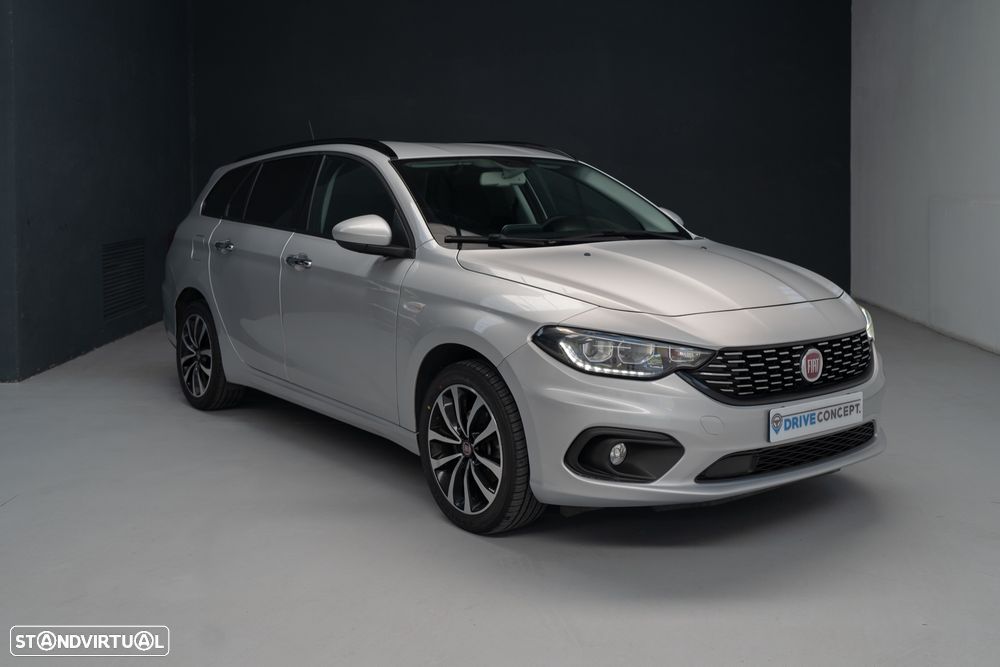 Fiat Tipo 1.3 M-Jet Lounge Tech J17 - 1