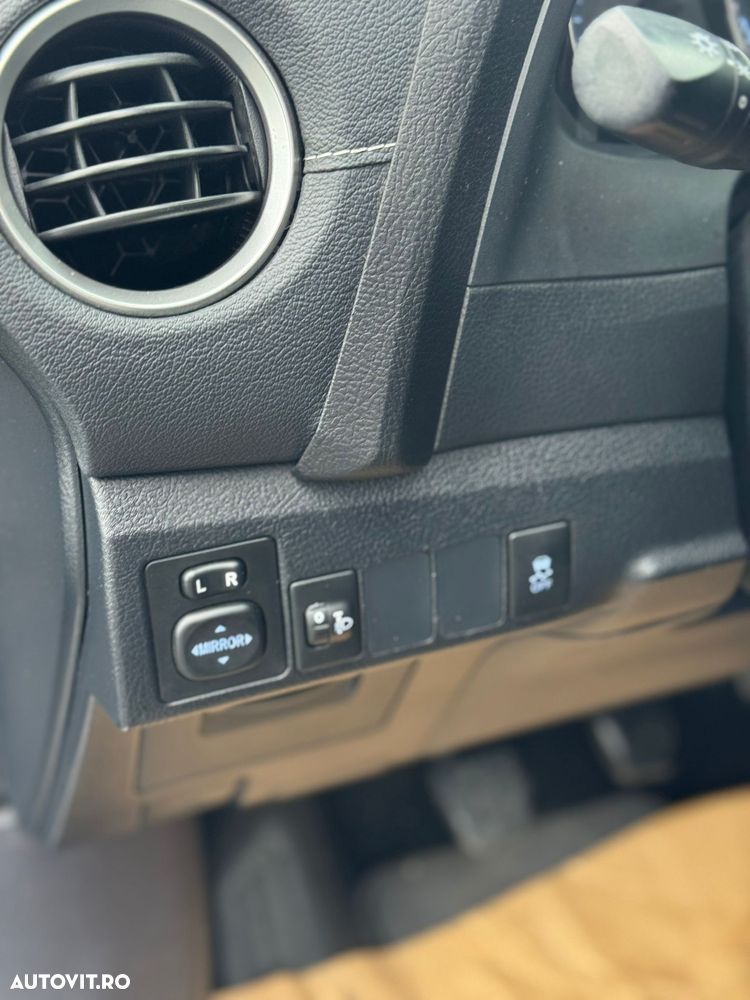 Toyota Auris 1.4 D-4D Touring Sports Comfort - 13