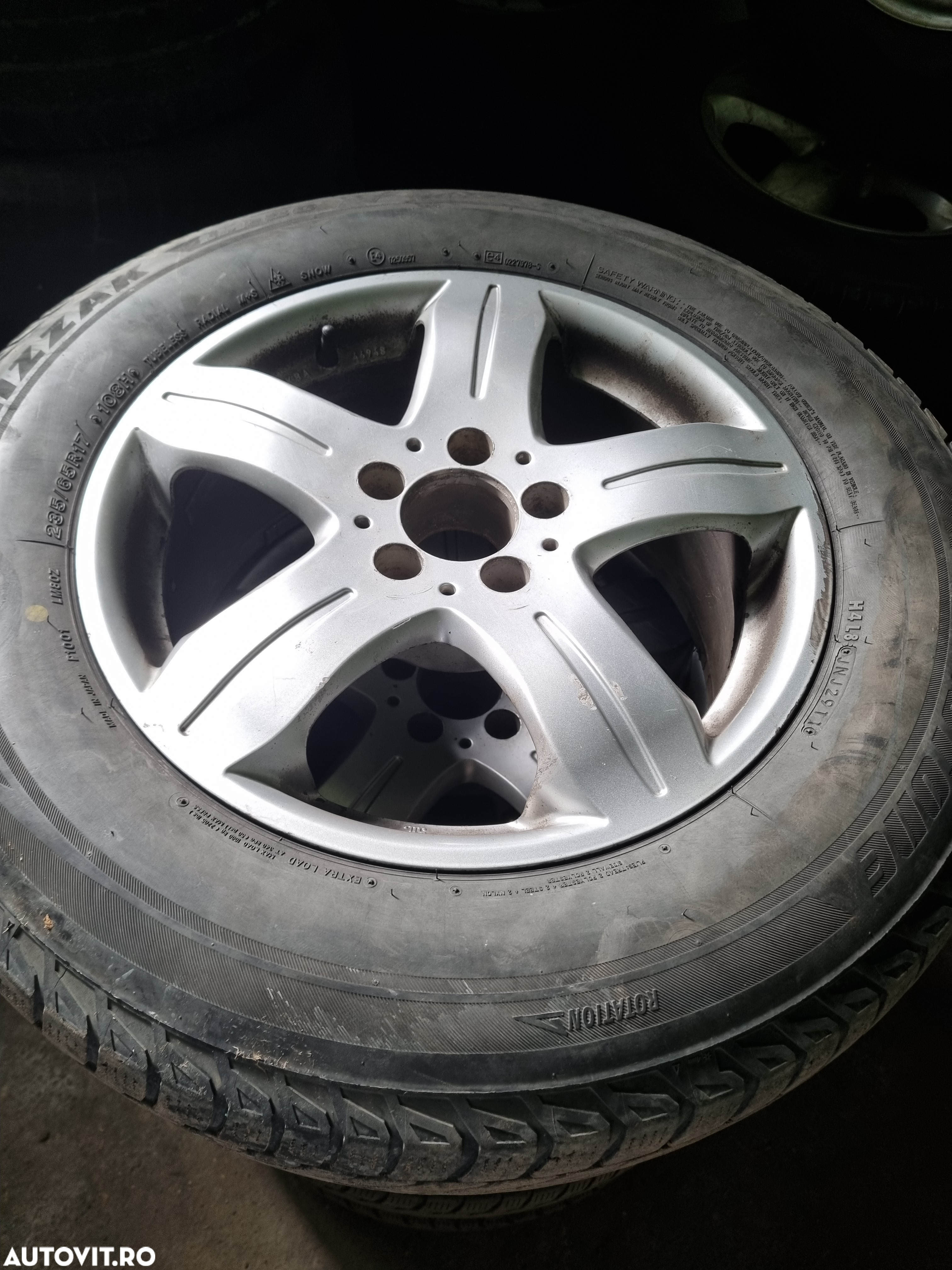 jante r 17 mercedes Ml w164 cu cauciucuri iarna stare buna - 2
