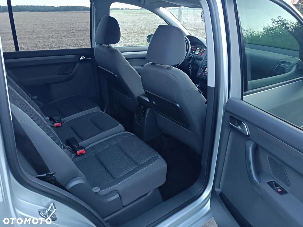 Volkswagen Touran 1.4 TSI Comfortline Perfectline - 11